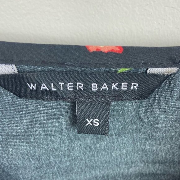 Walter Baker Gigi‎ Cold Shoulder Floral Crop Top South Moon Under Black Size XS - Picture 7 of 10